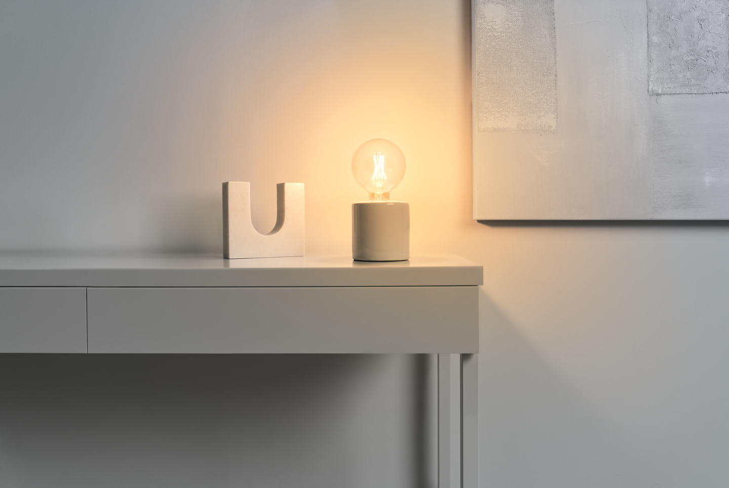 Led-lamppu WiZ Wi-Fi 7W E27 TW G95 920-50 Filament meripihka