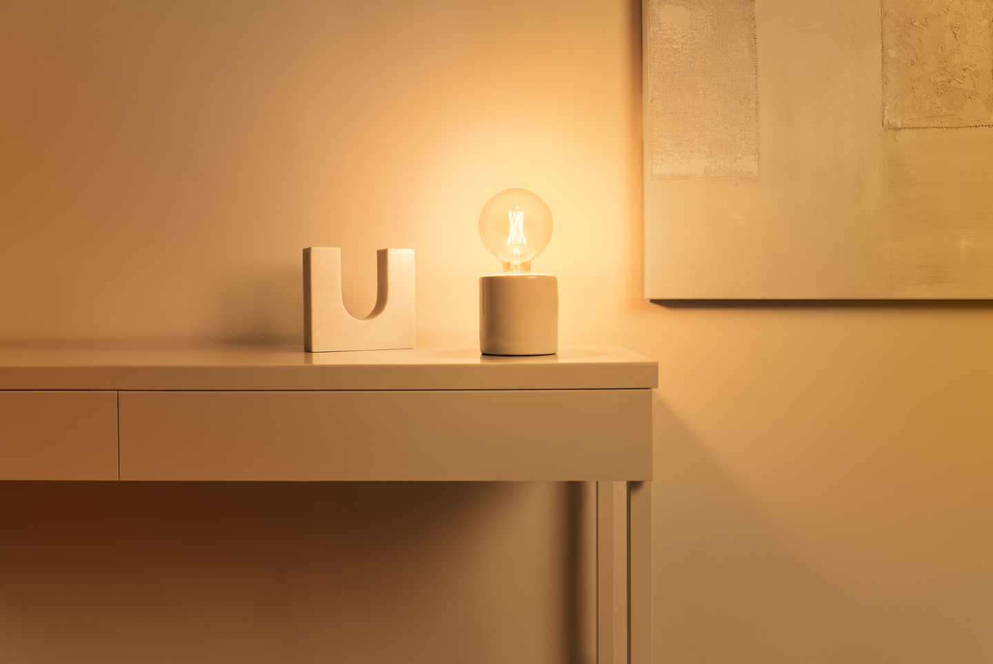 Led-lamppu WiZ Wi-Fi 7W E27 TW G95 920-50 Filament meripihka