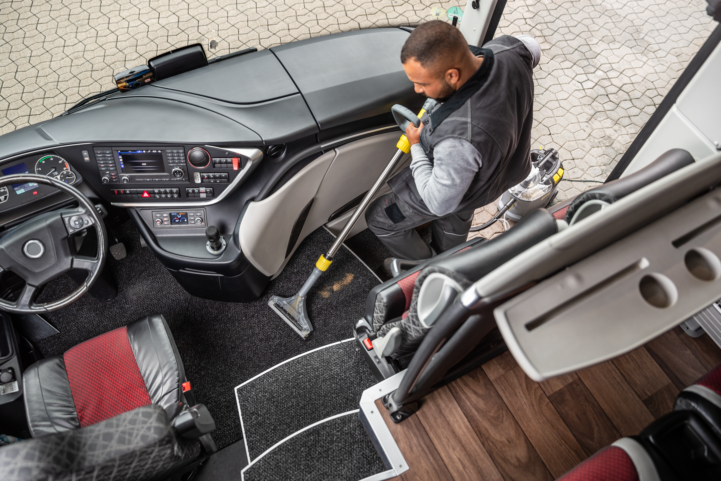 Tekstiilipesuri Kärcher Puzzi 8/1 ADV