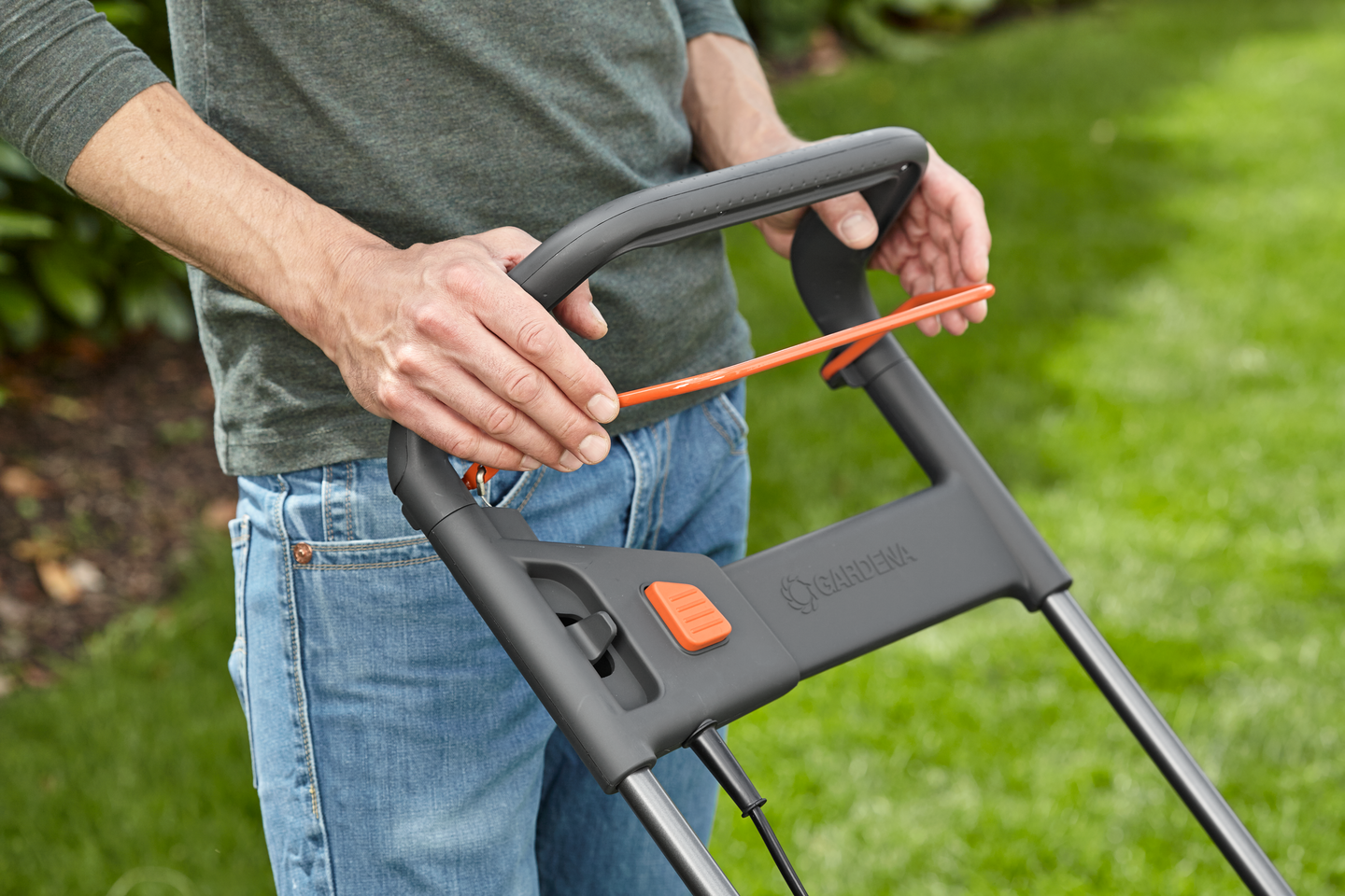 Sähköruohonleikkuri GARDENA powermax 1800/42