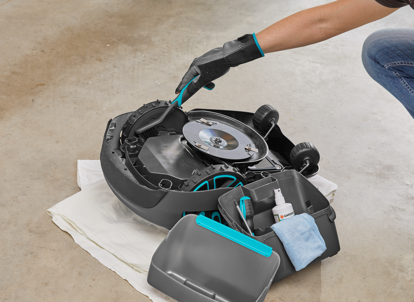 Puhdistussarja GARDENA robottiruohonleikkureille