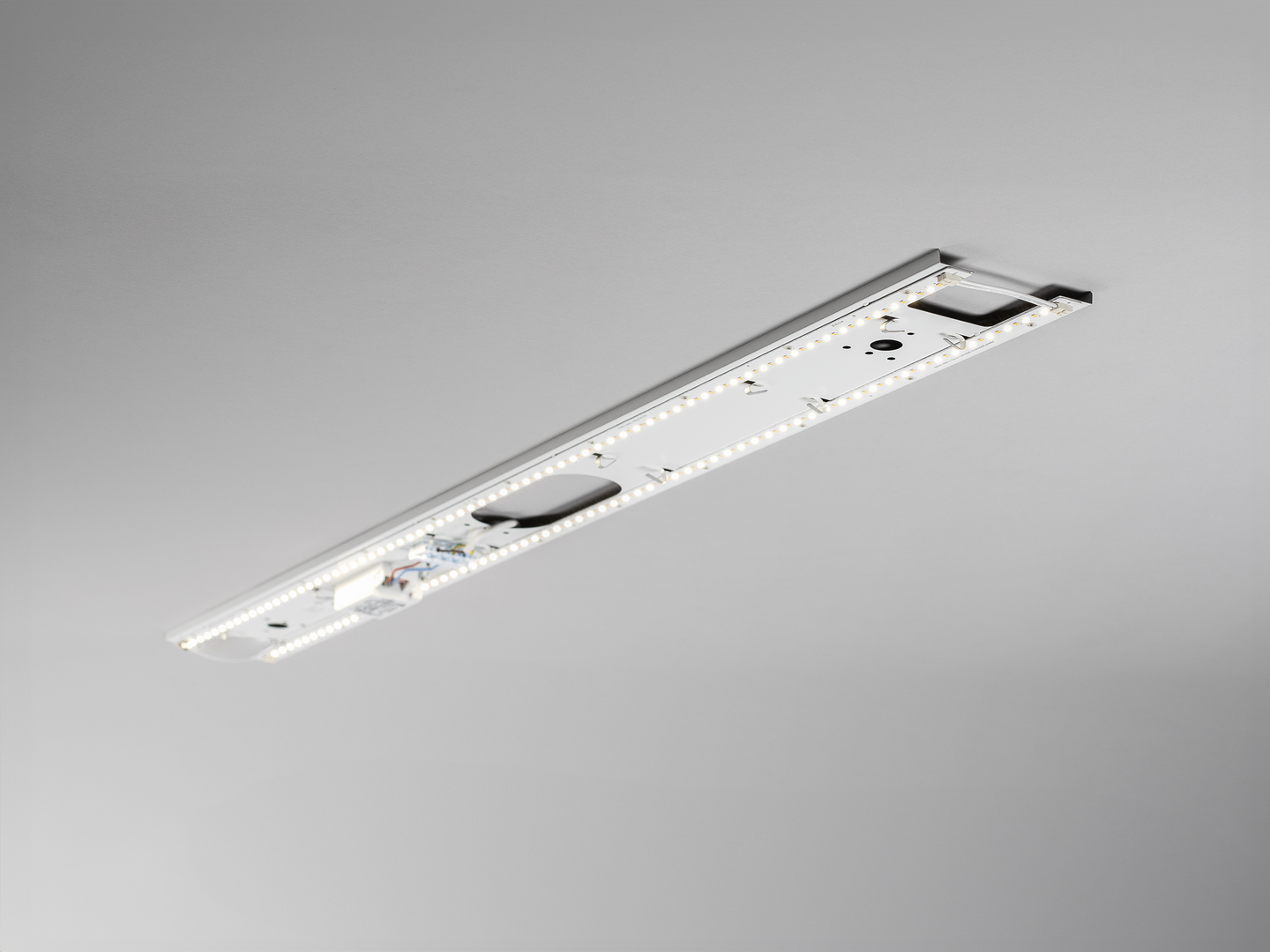 Sähköinen lisätarvike Hide-a-Lite Reline 5200lm 39W 3/4K 1200mm