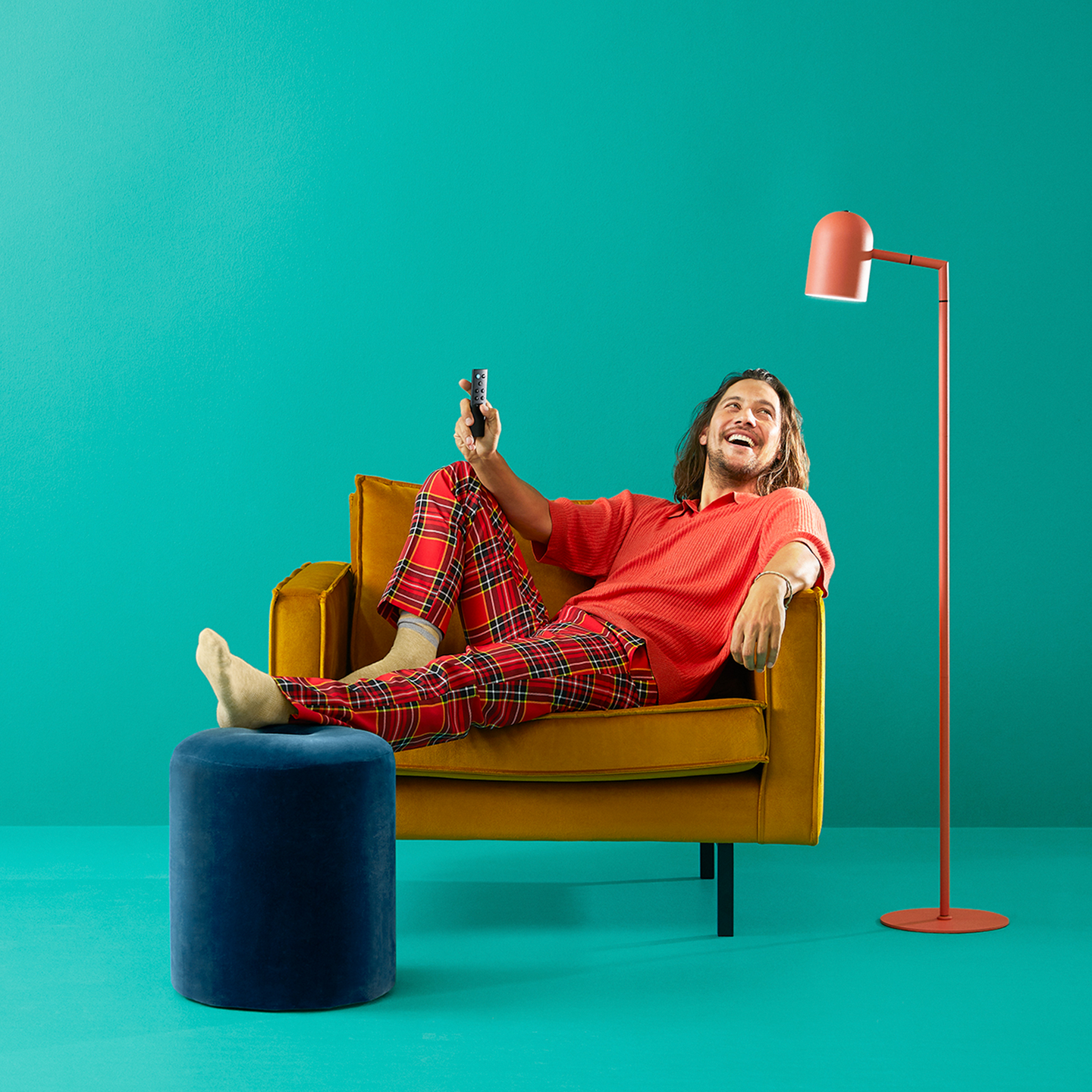 Aloituspakkaus WiZ wi-fi 7W A60 E27 RGB color 2kpl +remote