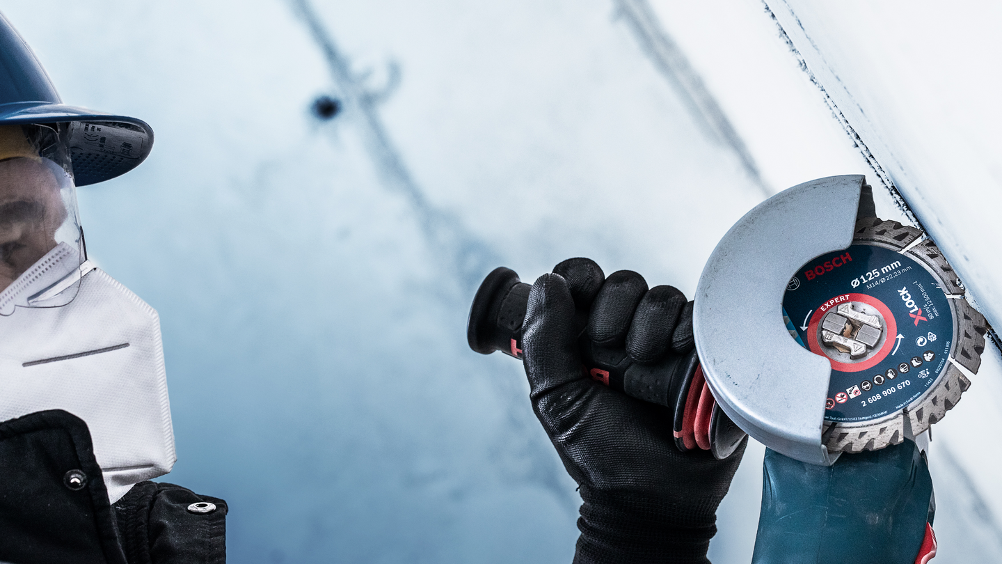 Timanttikatkaisulaikka Bosch EXPERT MultiMaterial X-LOCK,115x22,23x2,4x12 mm