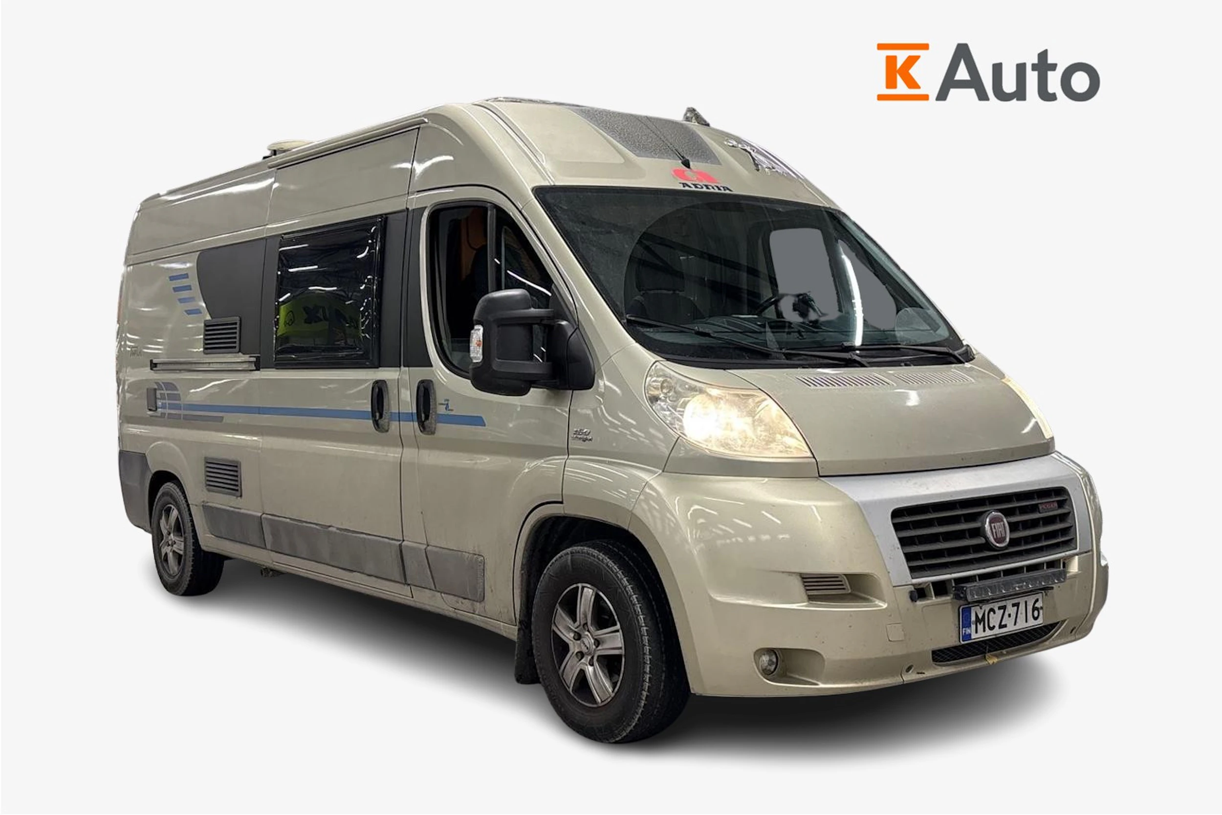keltainen Adria TWIN 2010 kuva 1.