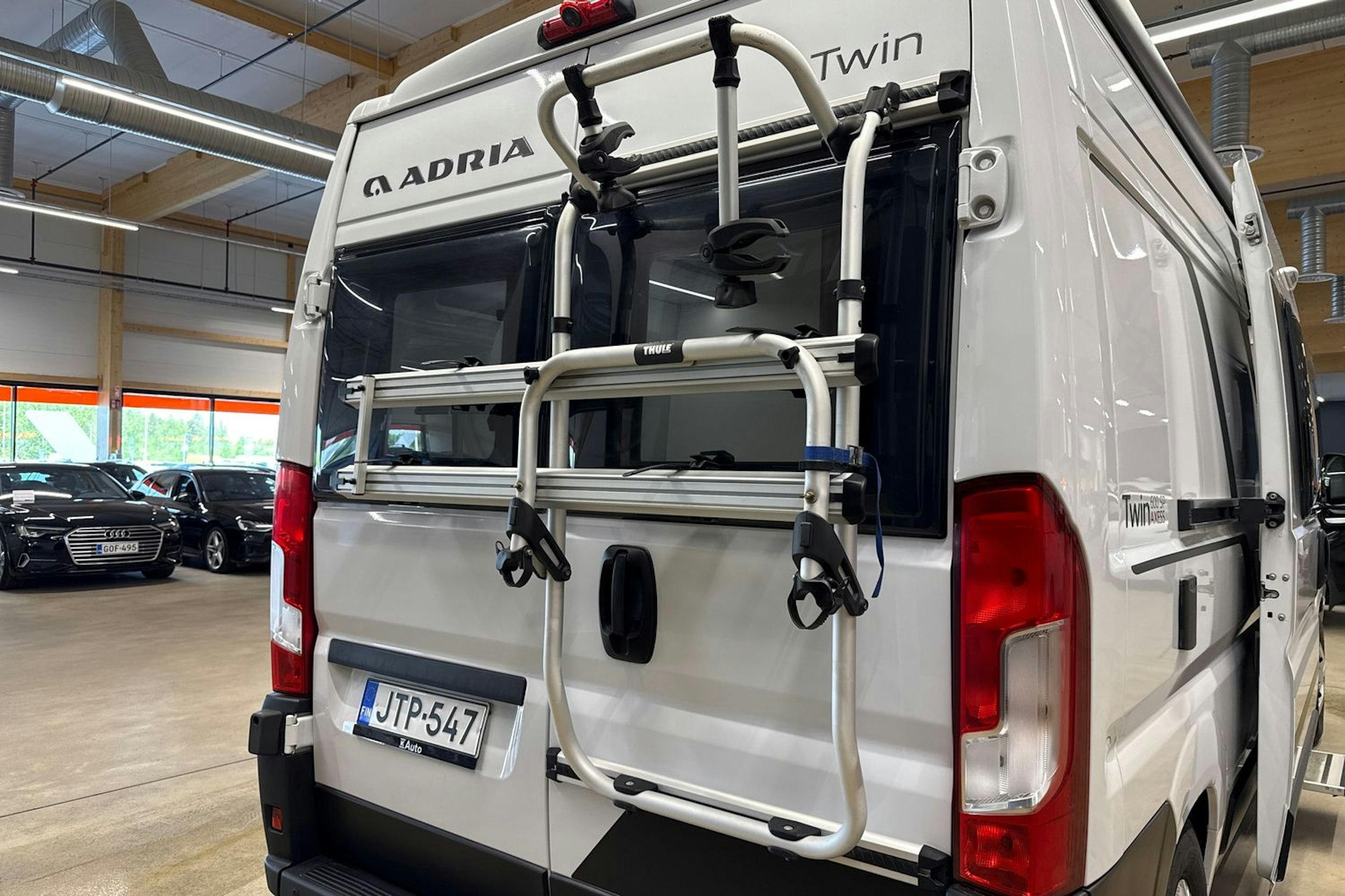 valkoinen Adria Twin 600 SP 2022 kuva 39.