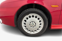 punainen Alfa Romeo 156 2003 kuva 11.