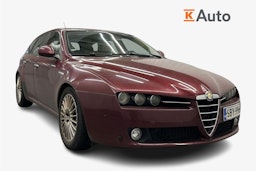 Punainen Alfa Romeo 159 2007 kuva 1.