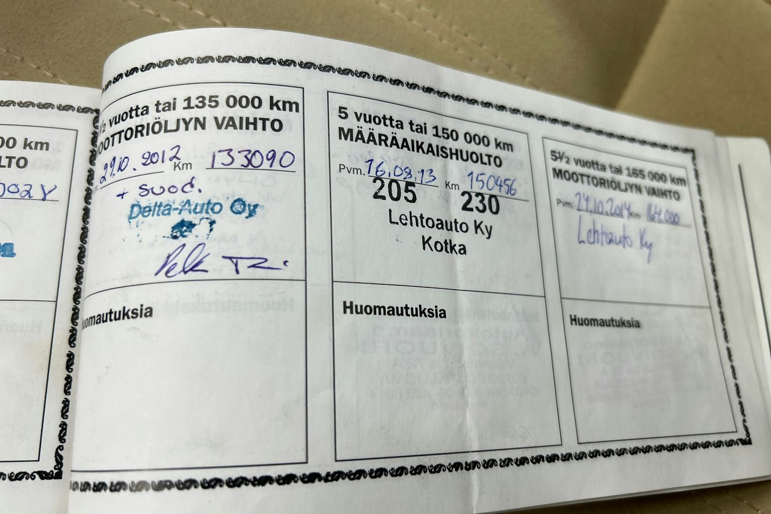 Punainen Alfa Romeo 159 2007 kuva 13.