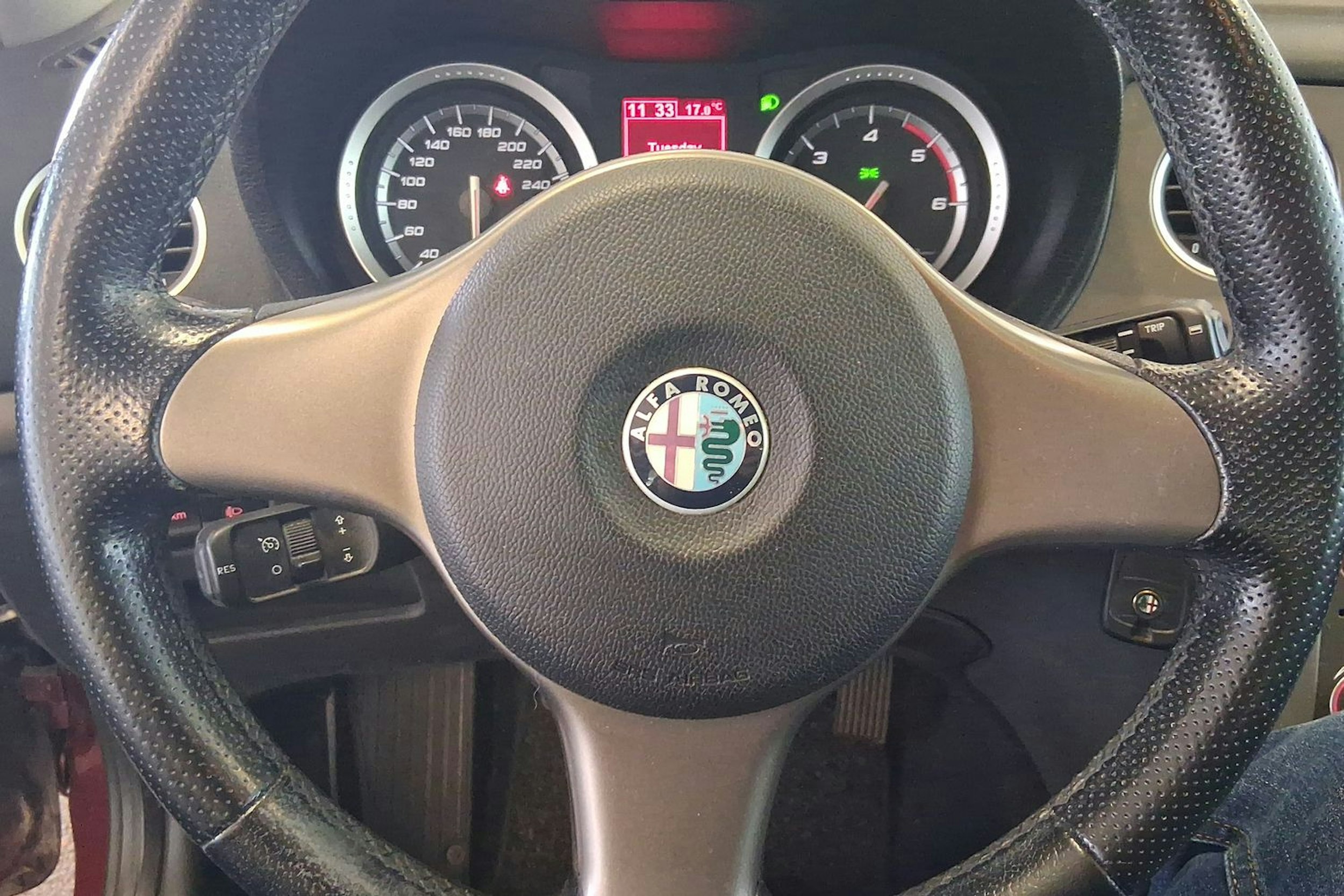 punainen Alfa Romeo 159 2008 kuva 15.