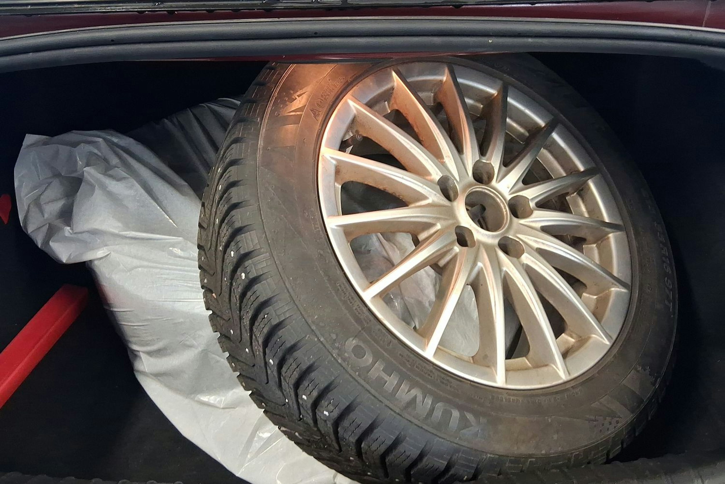 punainen Alfa Romeo 159 2008 kuva 18.