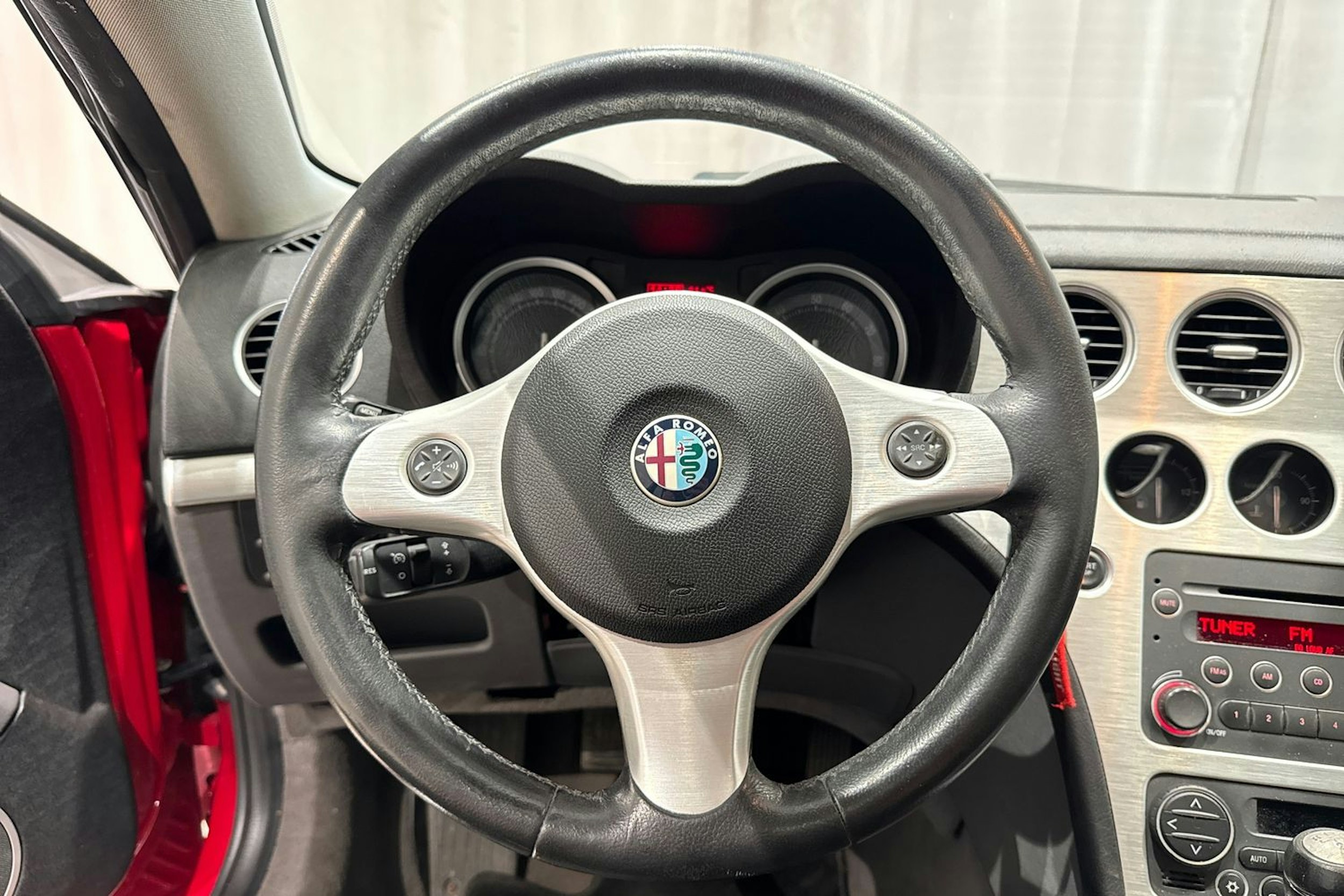 punainen Alfa Romeo Brera 2007 kuva 17.