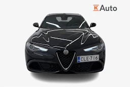 musta Alfa Romeo Giulia 2018 kuva 5.