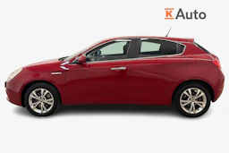 punainen Alfa Romeo Giulietta 2011 kuva 5.