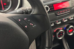punainen Alfa Romeo Giulietta 2011 kuva 17.