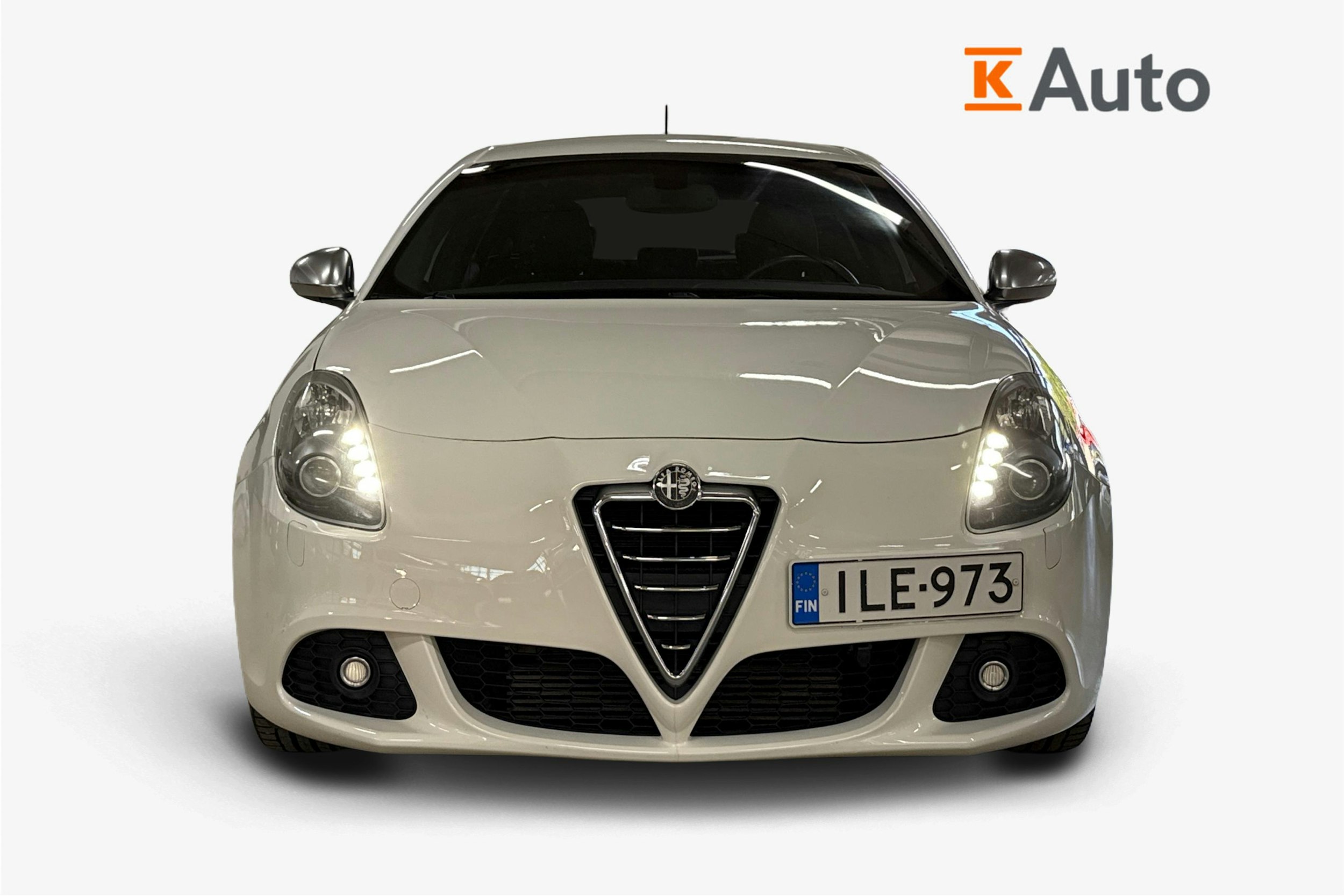valkoinen Alfa Romeo Giulietta 2013 kuva 5.