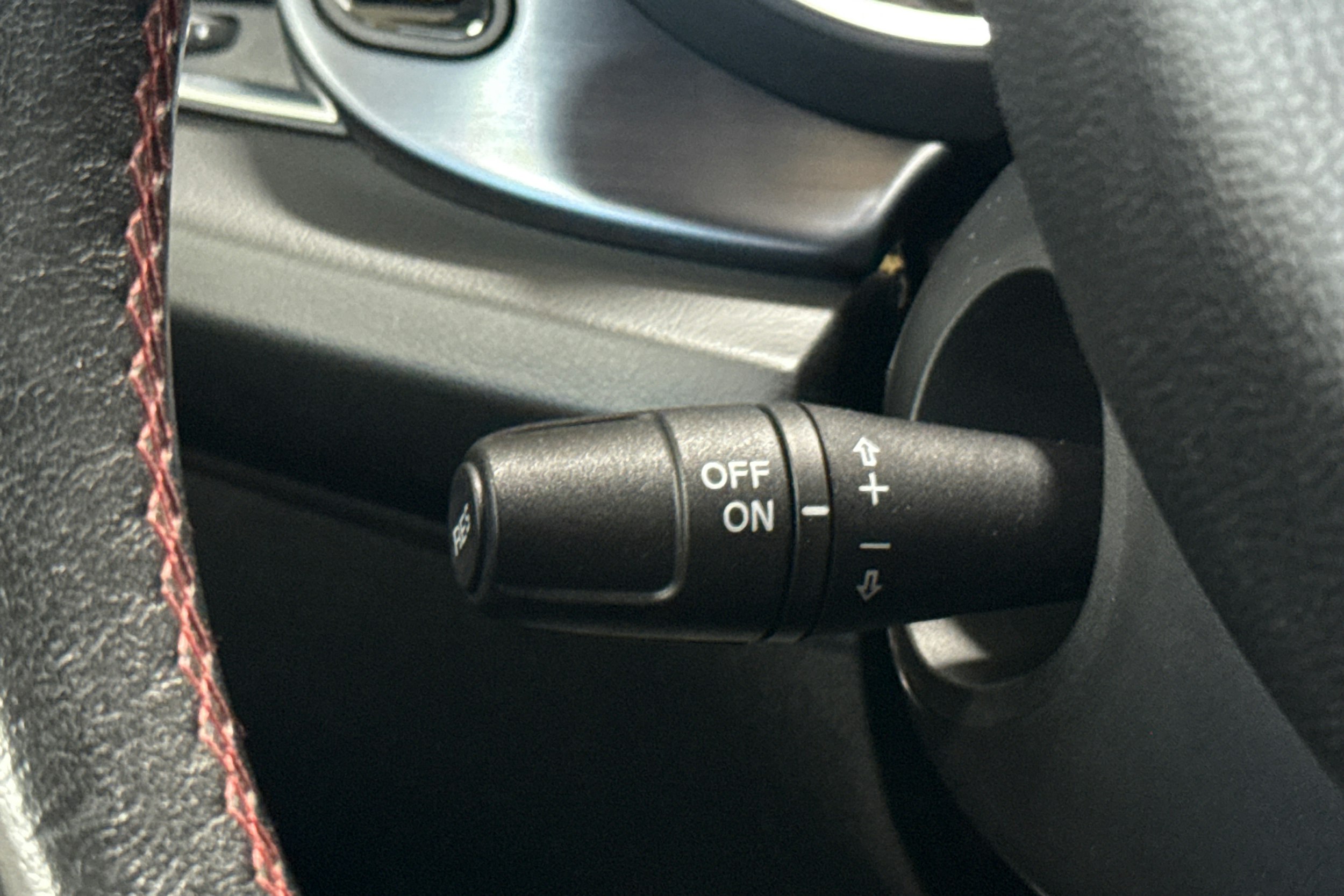 valkoinen Alfa Romeo Giulietta 2013 kuva 13.
