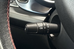 valkoinen Alfa Romeo Giulietta 2013 kuva 13.