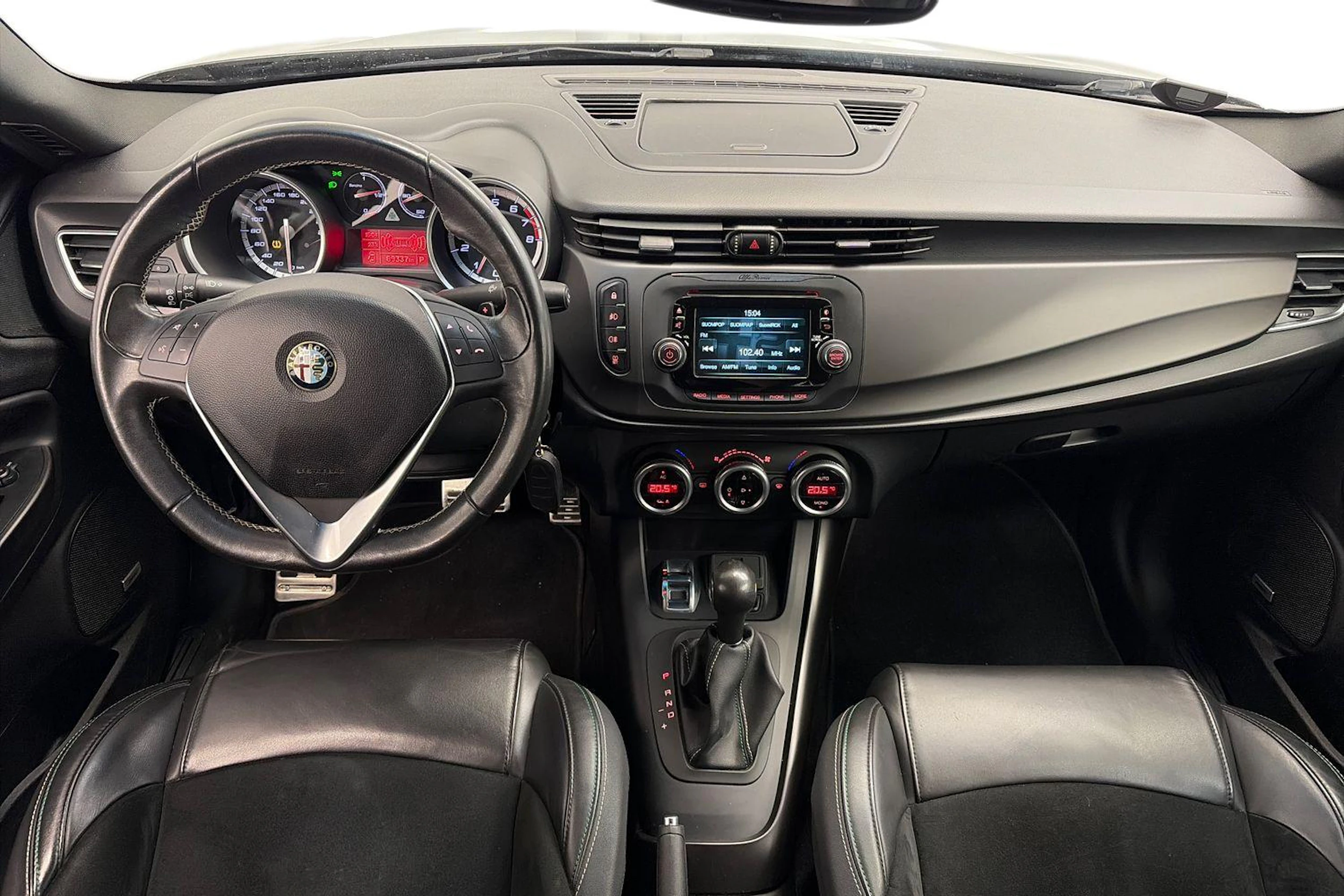 musta Alfa Romeo Giulietta 2015 kuva 7.