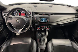 musta Alfa Romeo Giulietta 2015 kuva 7.