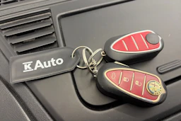 musta Alfa Romeo Giulietta 2015 kuva 24.