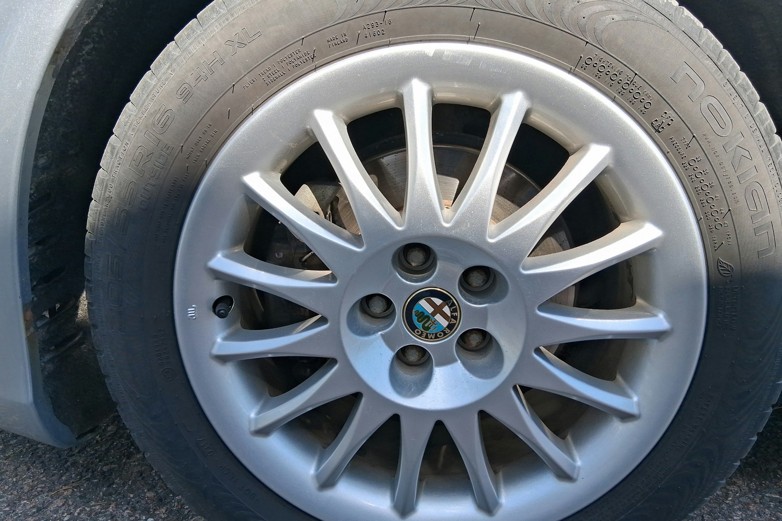 harmaa Alfa Romeo GT 2007 kuva 9.