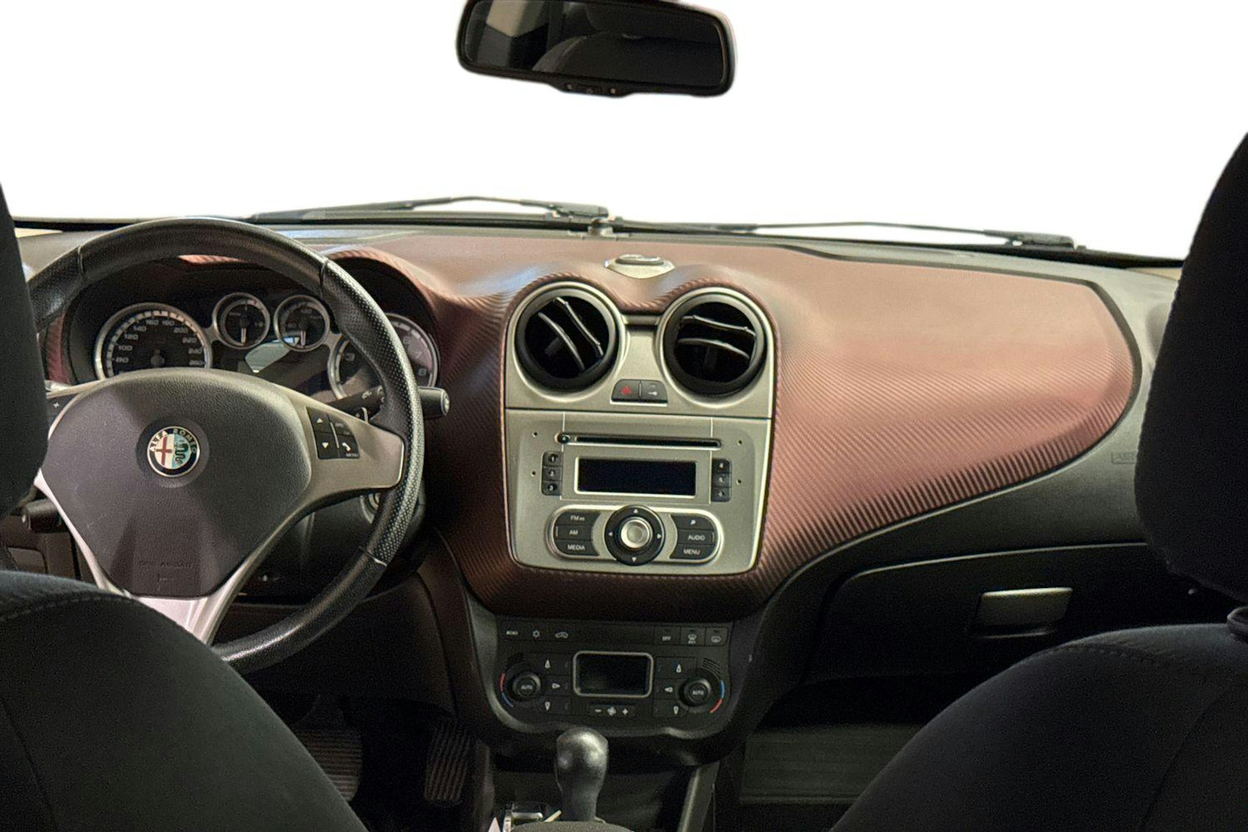 Musta Alfa Romeo Mito 2011 kuva 9.