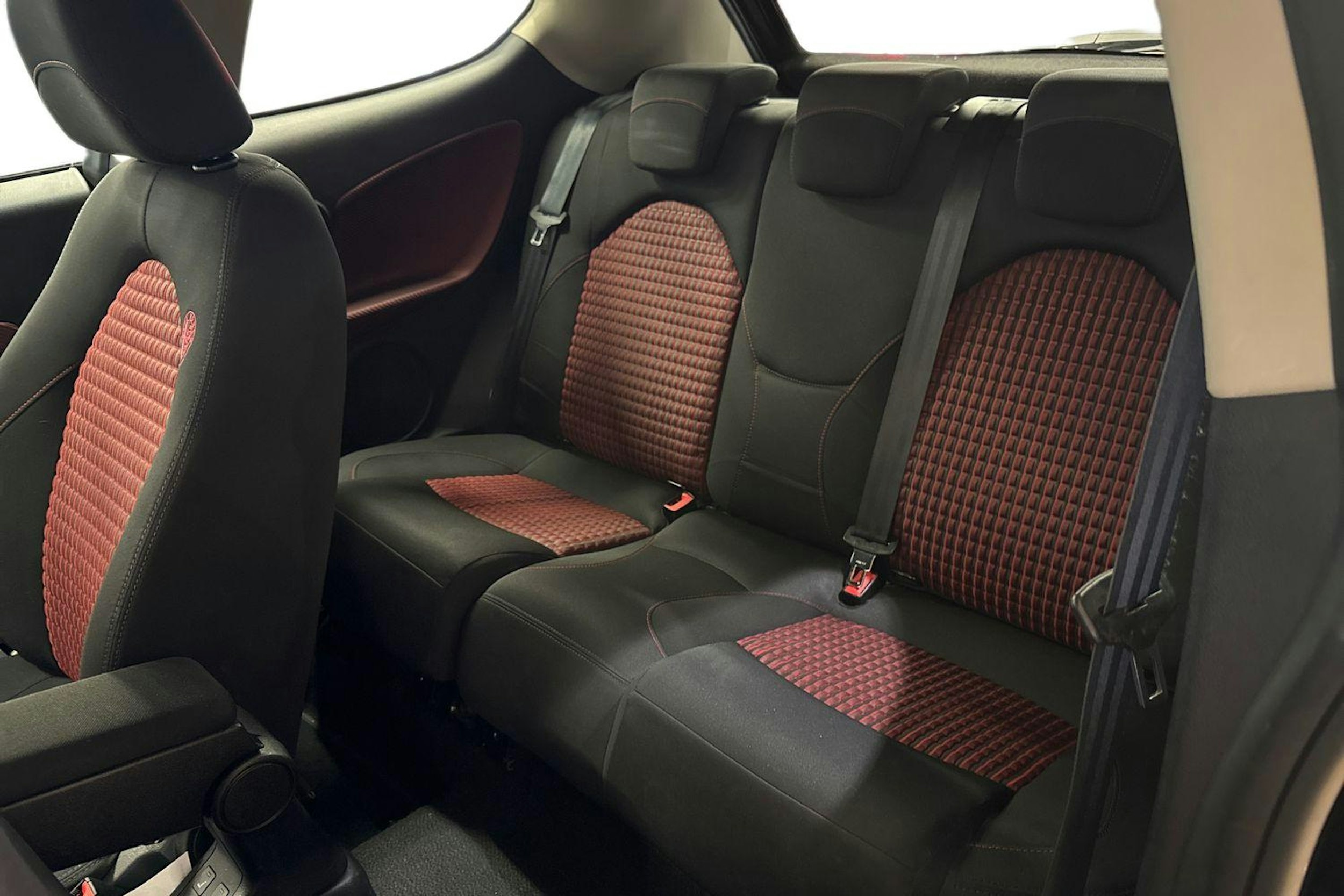 Musta Alfa Romeo Mito 2011 kuva 10.