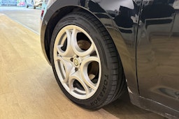 Musta Alfa Romeo Mito 2011 kuva 11.