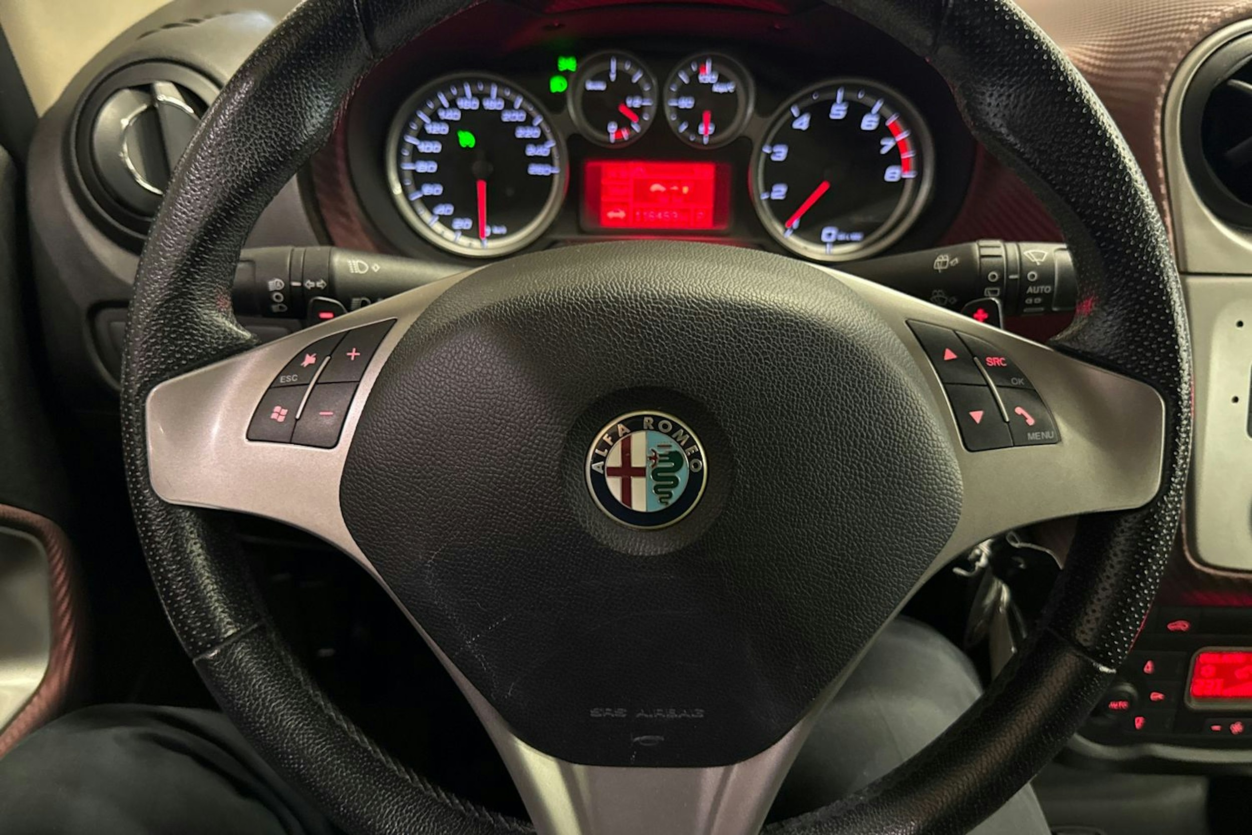 Musta Alfa Romeo Mito 2011 kuva 15.