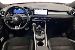 punainen Alfa Romeo Tonale 2024 kuva 9.