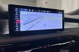 punainen Alfa Romeo Tonale 2024 kuva 15.