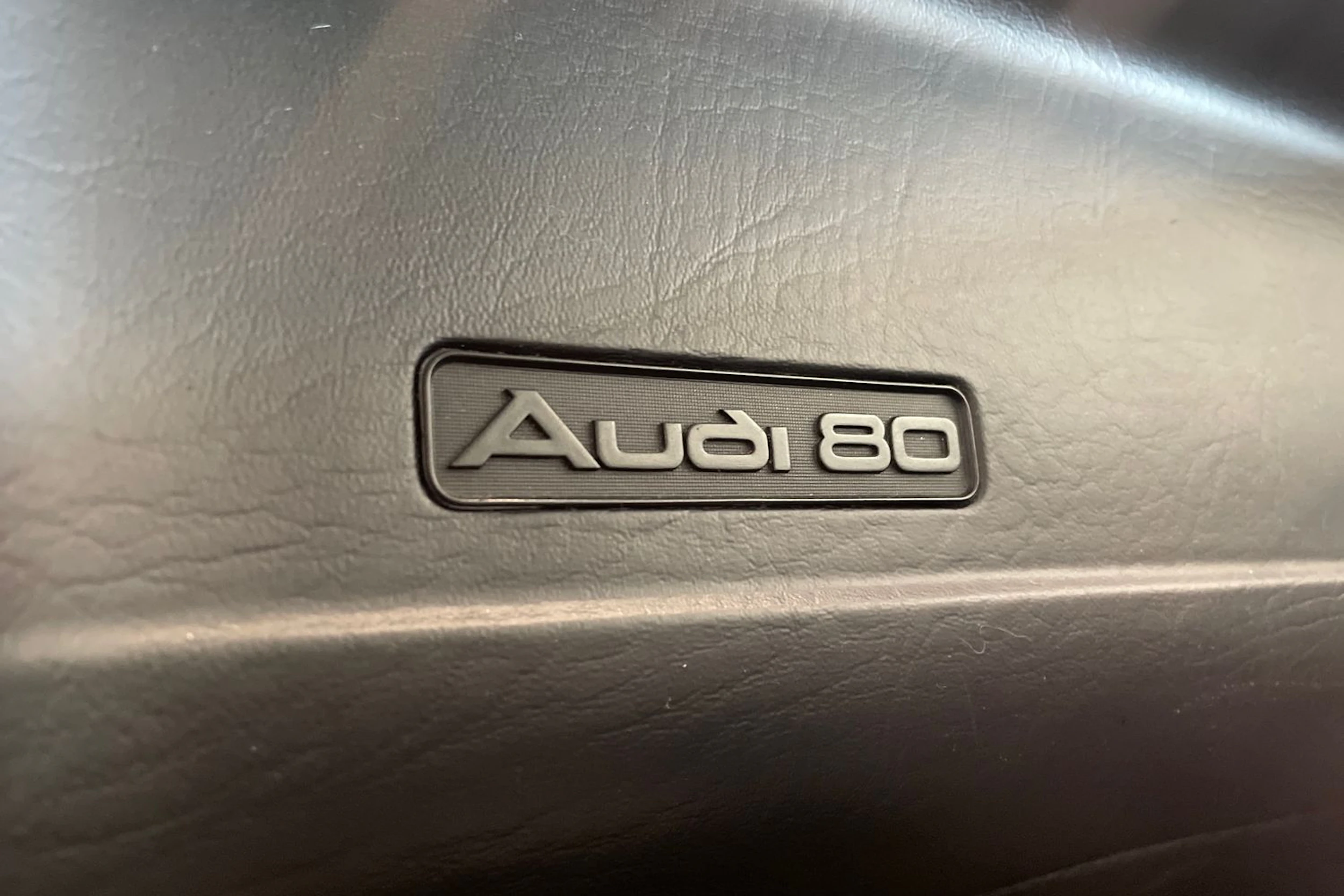 met. harmaa Audi 80 1993 kuva 25.