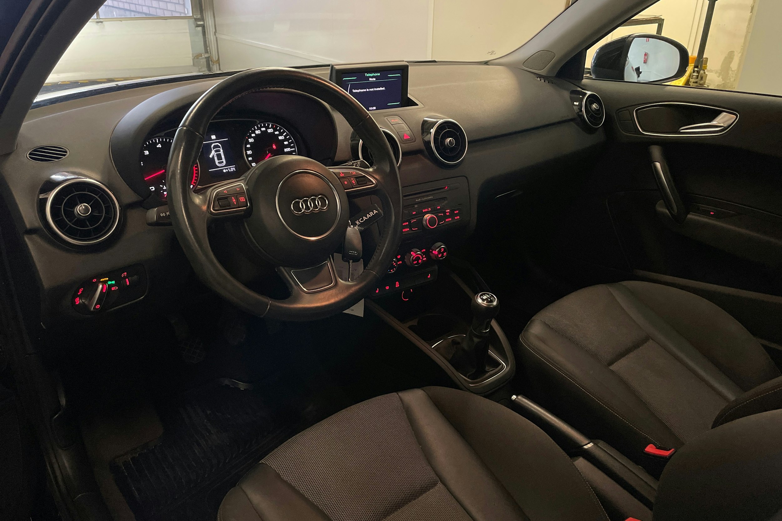 musta Audi A1 2011 kuva 6.