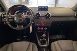 musta Audi A1 2011 kuva 7.