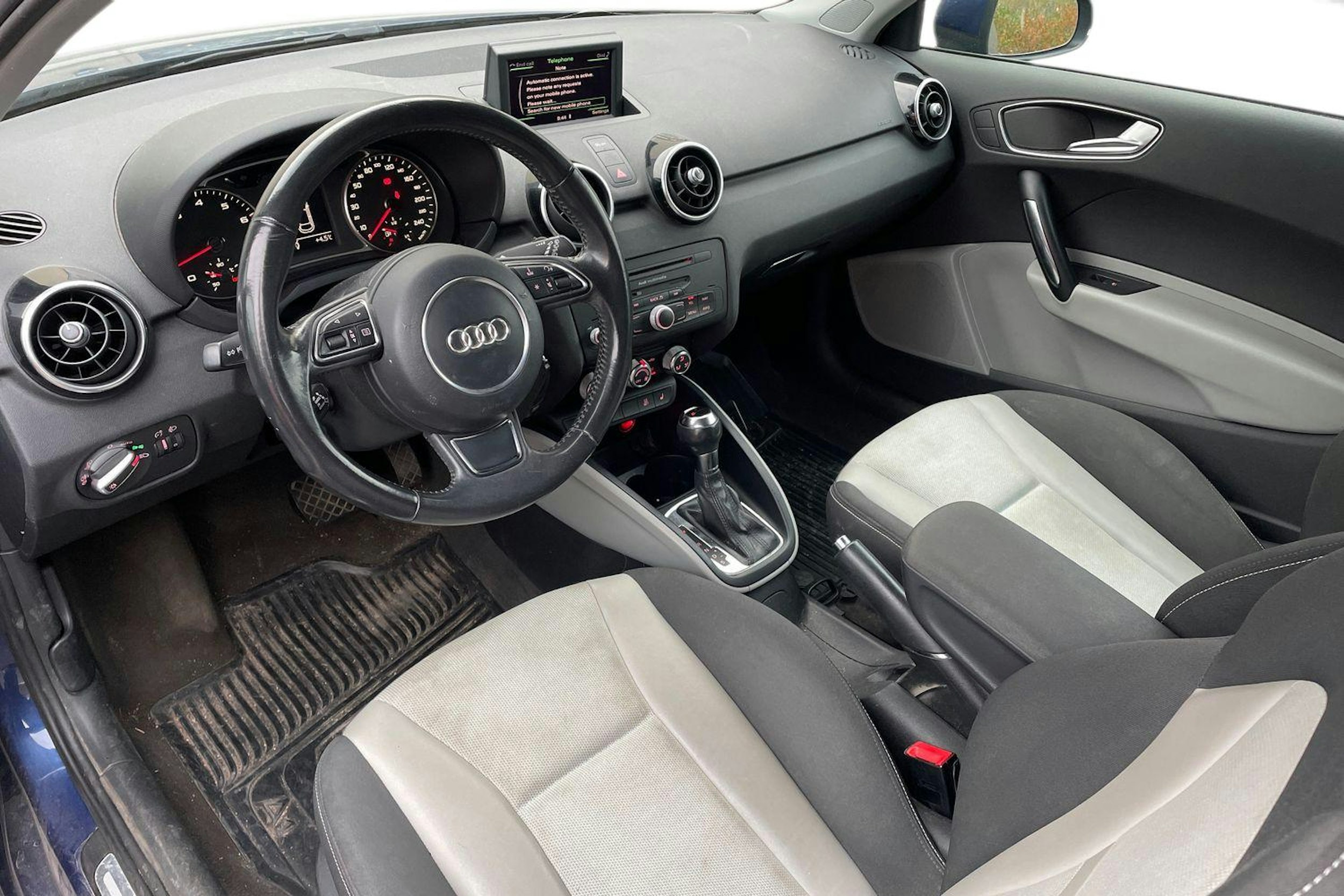 met. sininen Audi A1 2011 kuva 3.