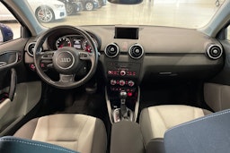 met. sininen Audi A1 2011 kuva 9.