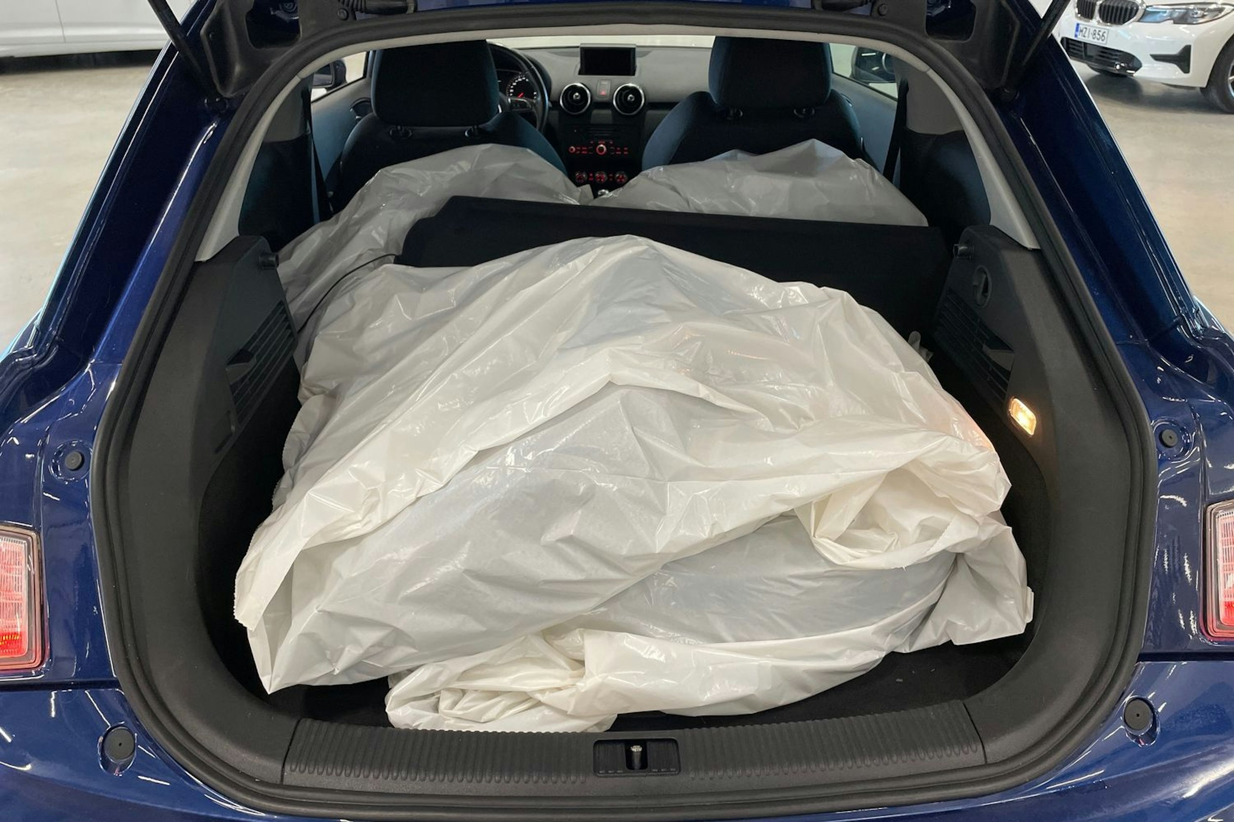 met. sininen Audi A1 2011 kuva 10.