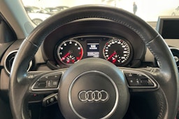 met. sininen Audi A1 2011 kuva 14.