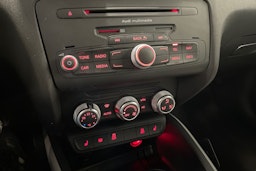 met. sininen Audi A1 2011 kuva 17.