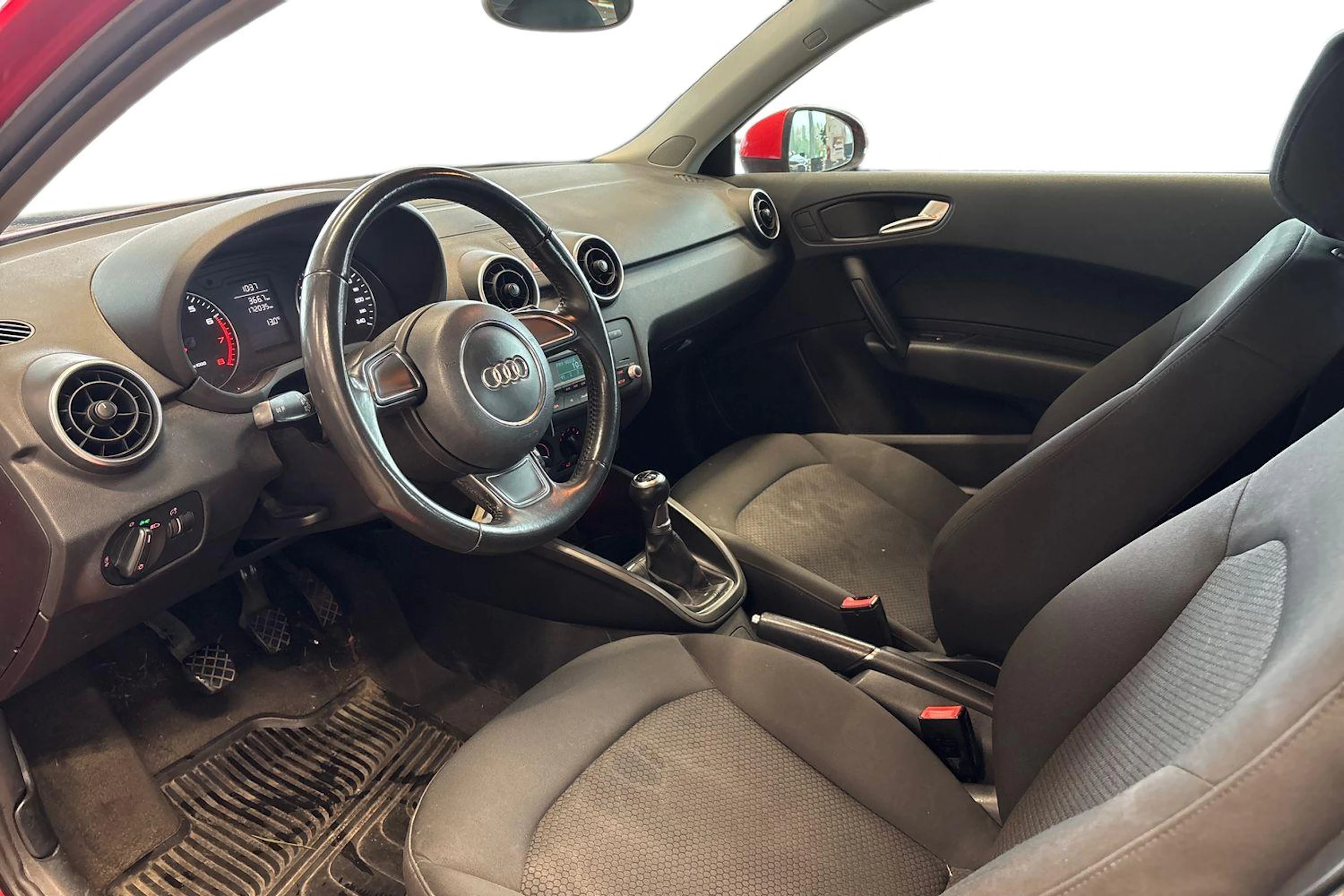 punainen Audi A1 2012 kuva 3.