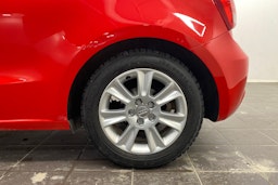 Punainen Audi A1 2012 kuva 13.