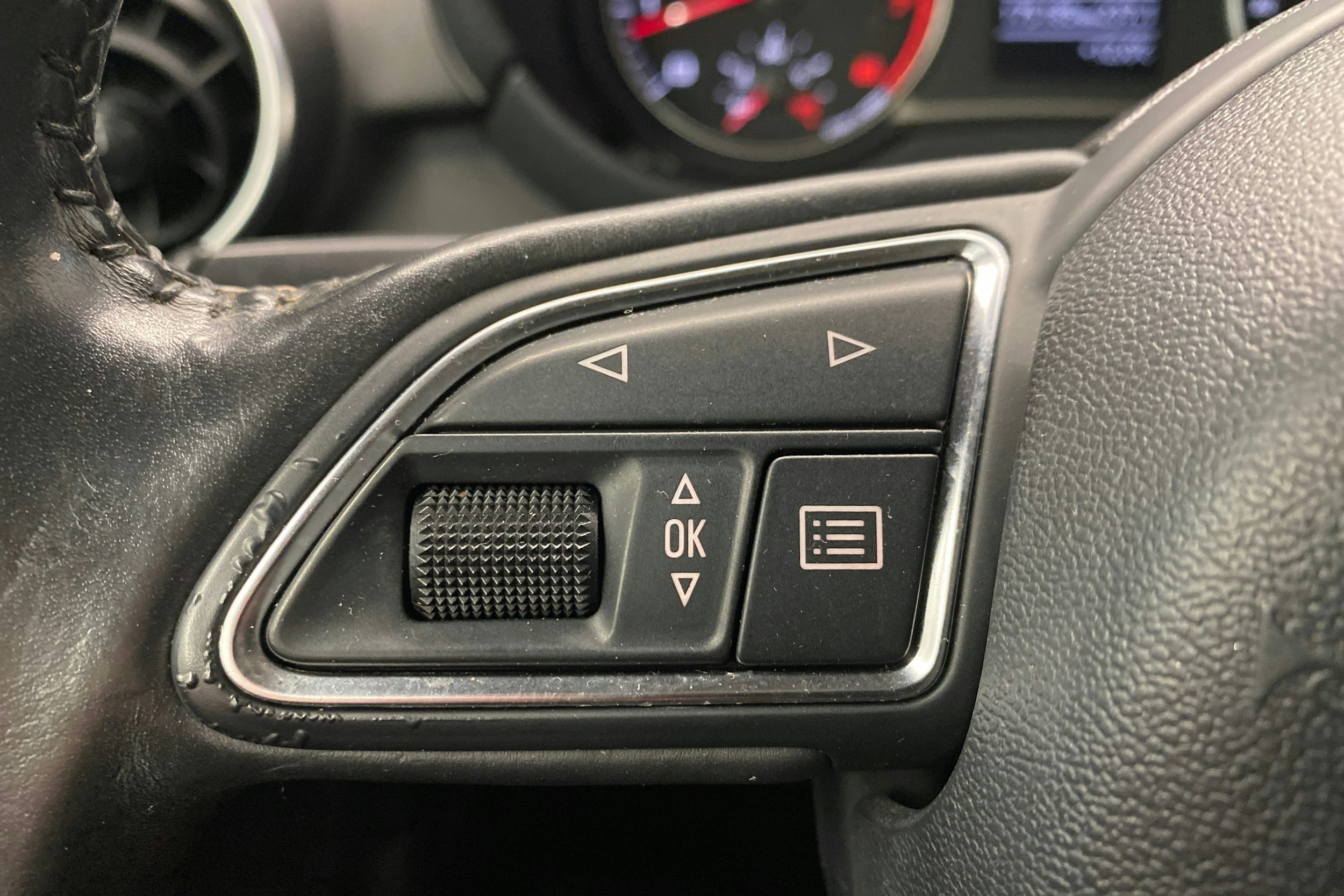 Punainen Audi A1 2012 kuva 18.