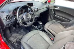 Punainen Audi A1 2012 kuva 3.