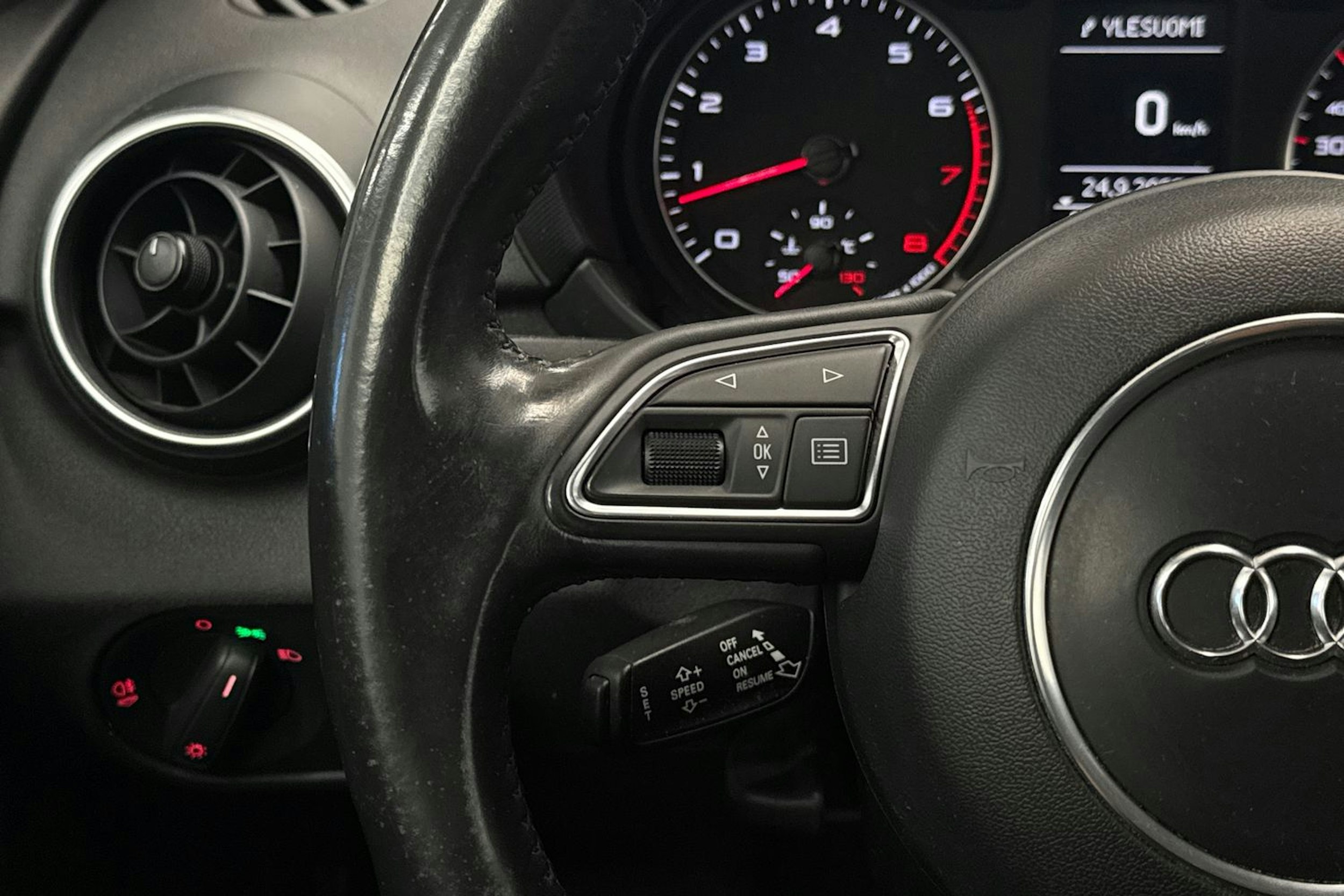 valkoinen Audi A1 2012 kuva 15.