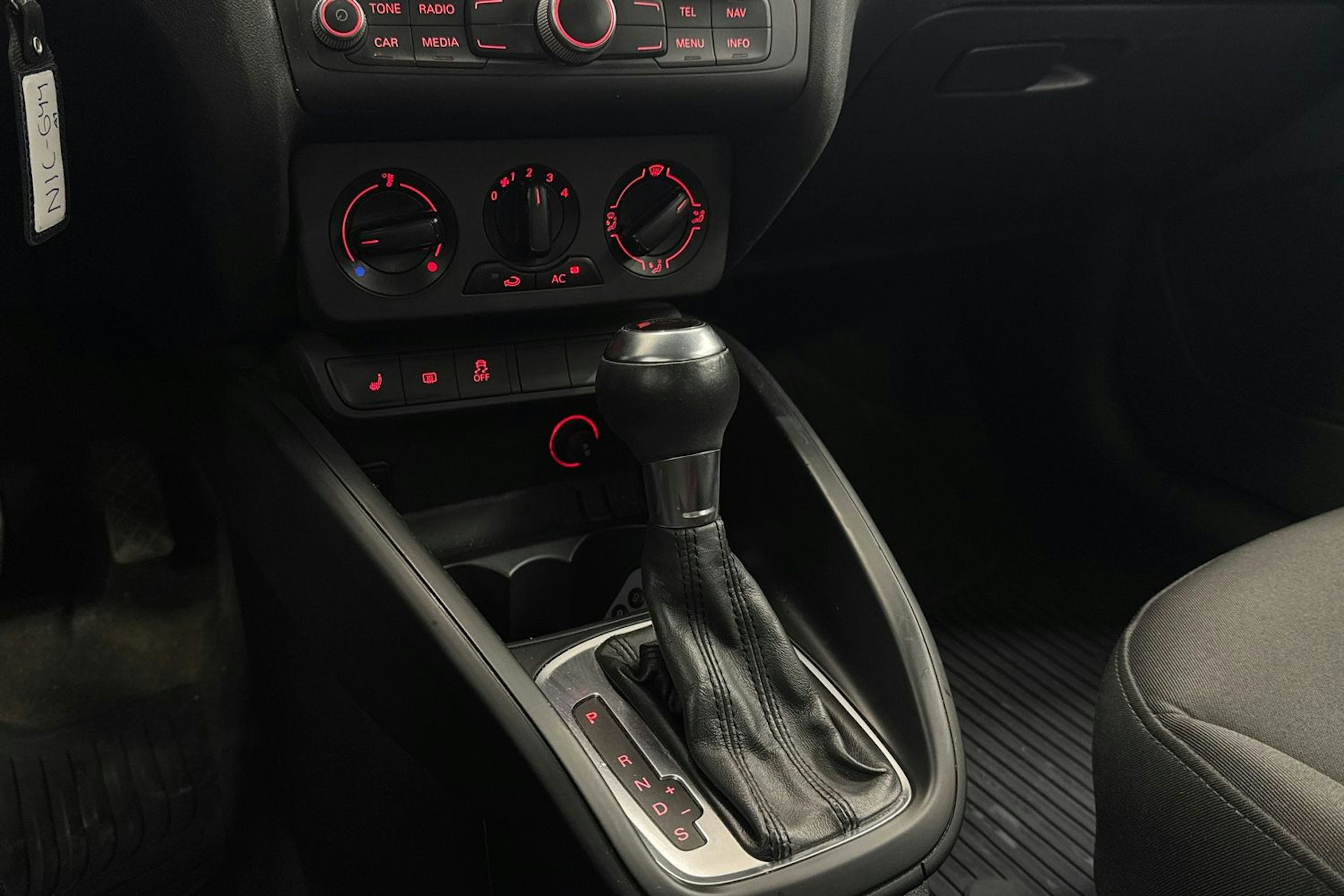 valkoinen Audi A1 2012 kuva 19.
