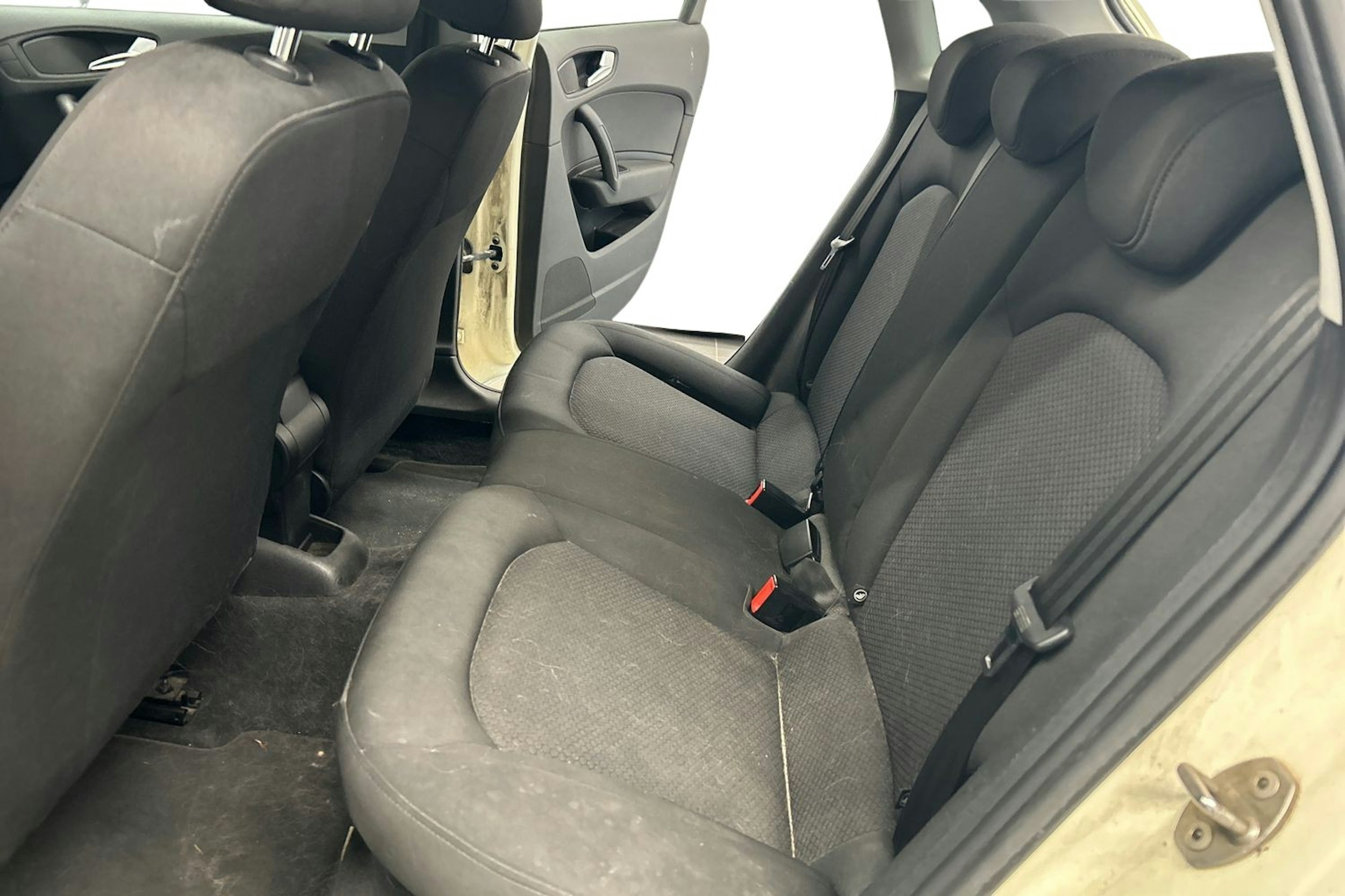 valkoinen Audi A1 2012 kuva 8.