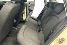 valkoinen Audi A1 2012 kuva 8.