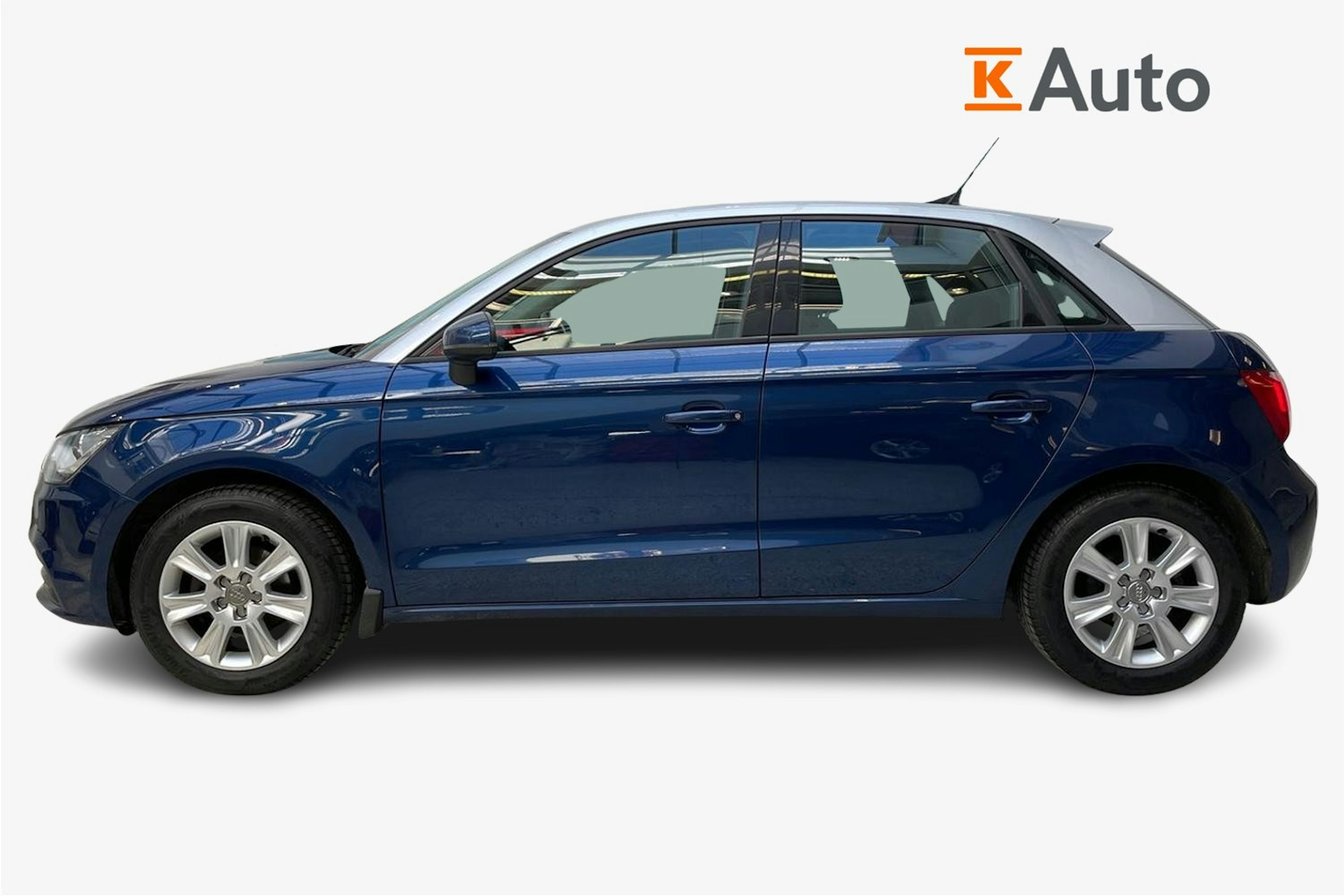 sininen Audi A1 2014 kuva 6.