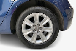 sininen Audi A1 2014 kuva 11.